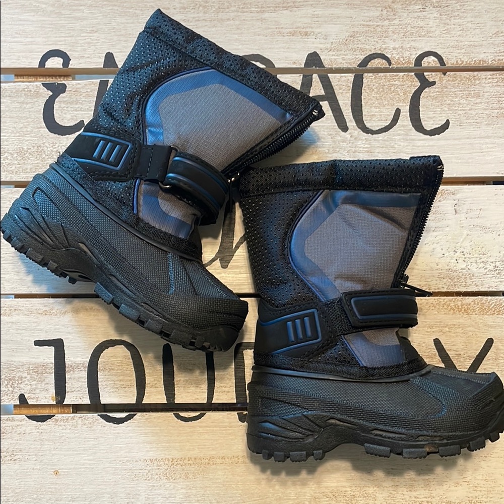 Magellan Outdoors Black and Blue Rain & Snow Boots with Durable Design
